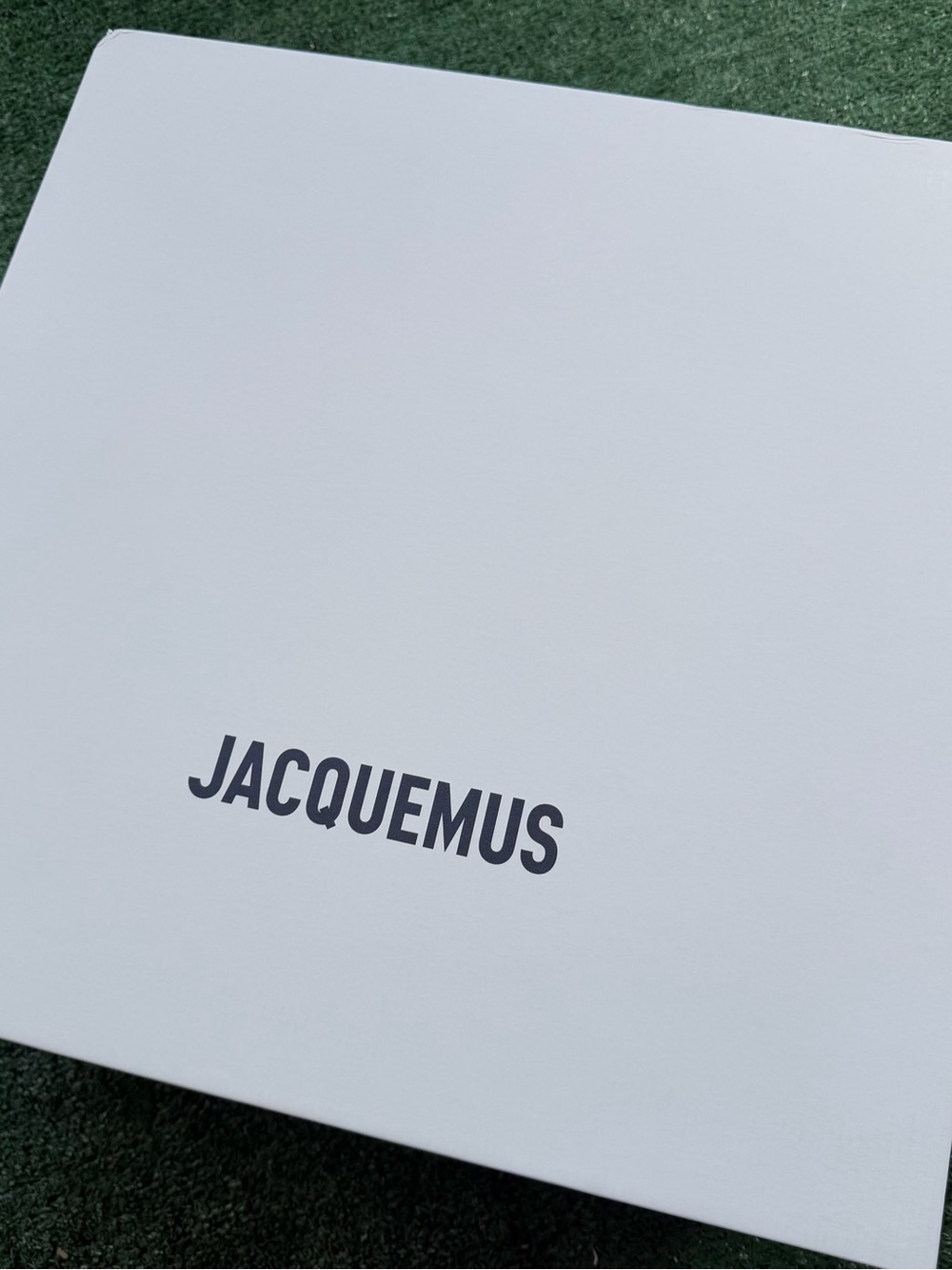 Jacquemus Black Woven Heart Tote with White Tassels - Picture 6 of 9